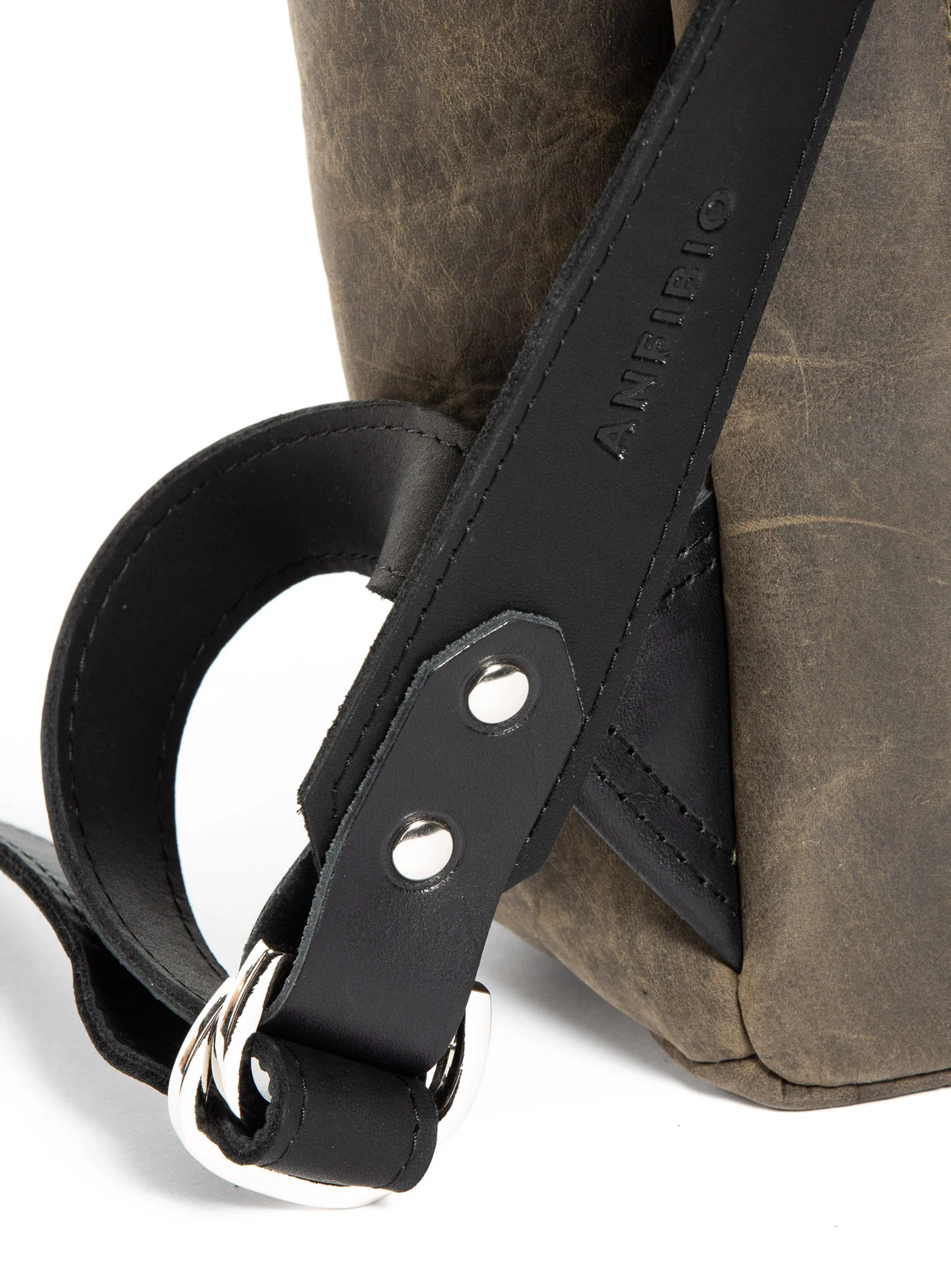 Nomad Backpack – Rock Leather - Image 3