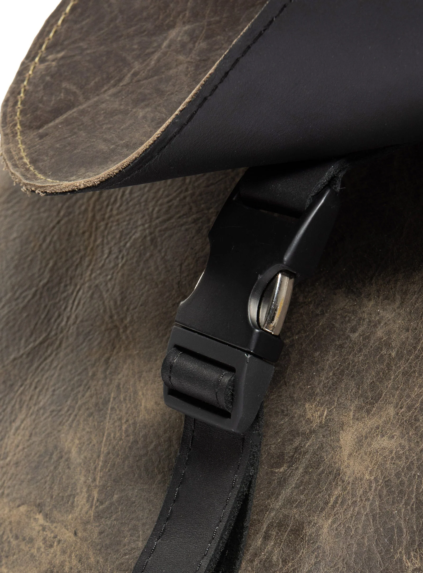 Nomad Backpack – Rock Leather - Image 5